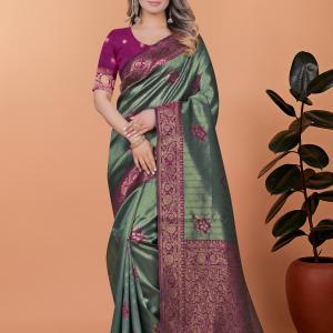 💛🌿 Emerald Plum Banarasi Silk Saree with Floral Zari Accents ✨🌸